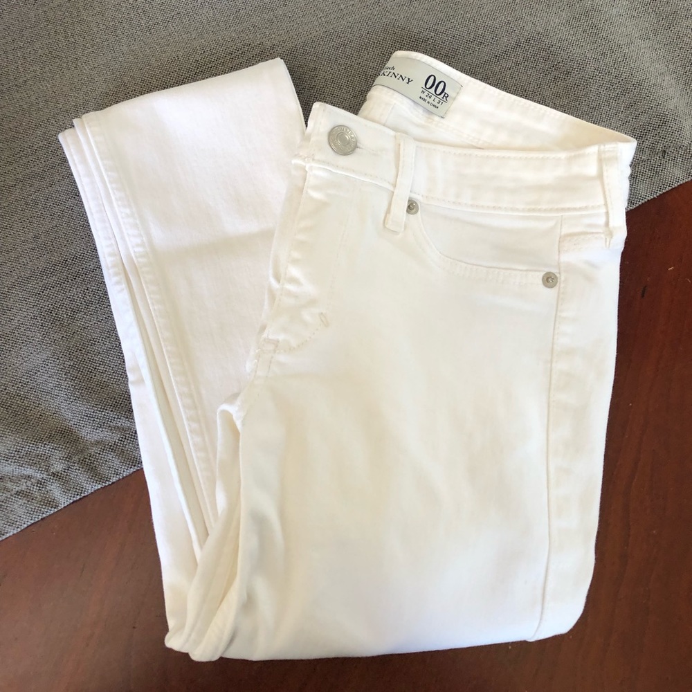 Abercrombie & Fitch Super Skinny White Jeans (Women’s 00/24 Regular)